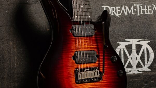 Imagen 46 Sterling By Music Man MAJ270X J. Petrucci Majesty 7 Guitarra Electrica 7 Cuerdas Tiger Eye
